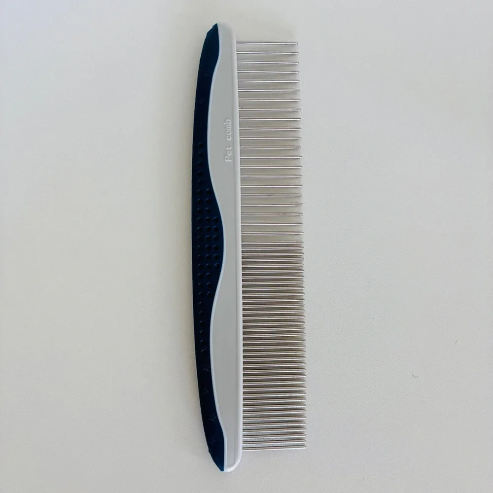 6‑Piece Pet Grooming Set – Paw Cleaner, Toothbrushes, Comb, Pet Food Tongs